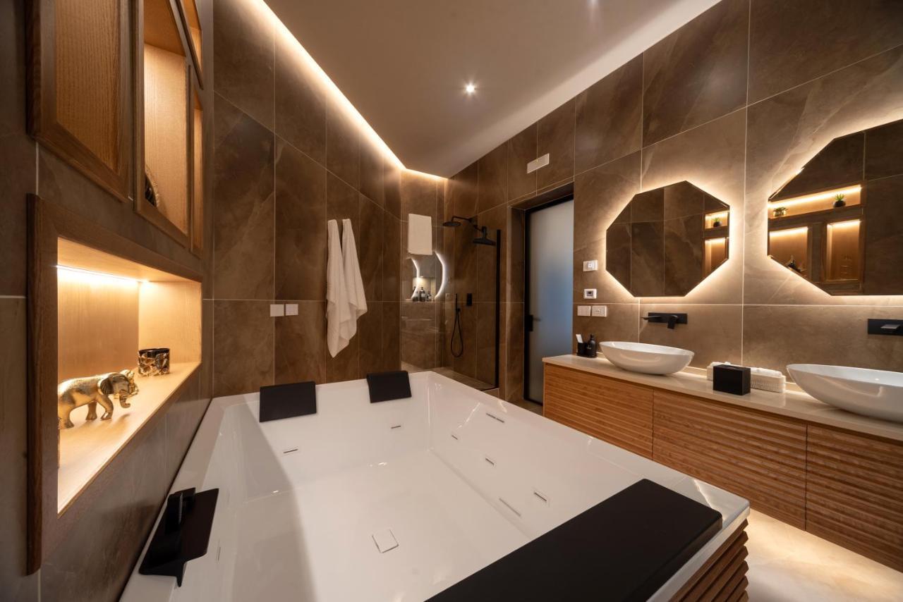 Domina-Boutique Apartment Naples Exterior photo
